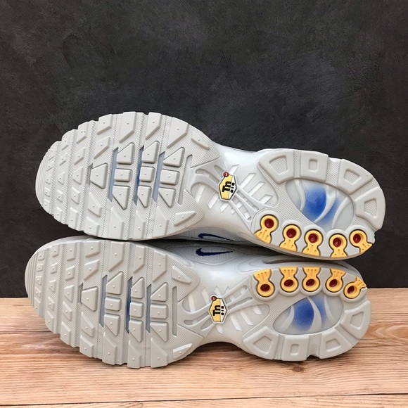 Nike Air Max Plus 97 - Picture 15 of 16